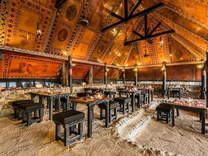 The Warwick Fiji Hotel Korolevu  Buitenkant foto The interior of the Fale tele